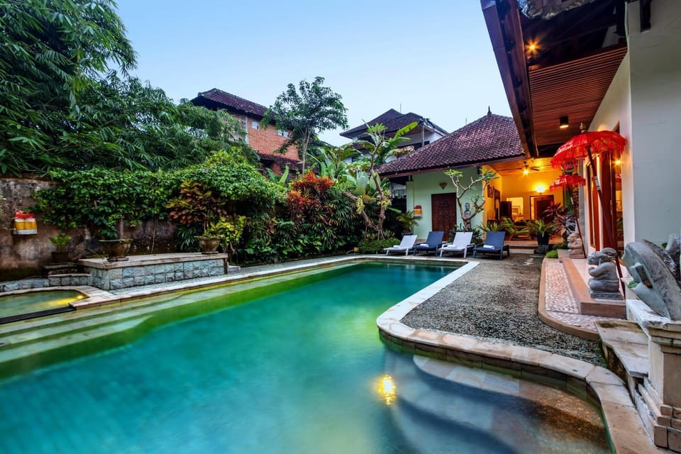 Swimming pool, Swimming pool