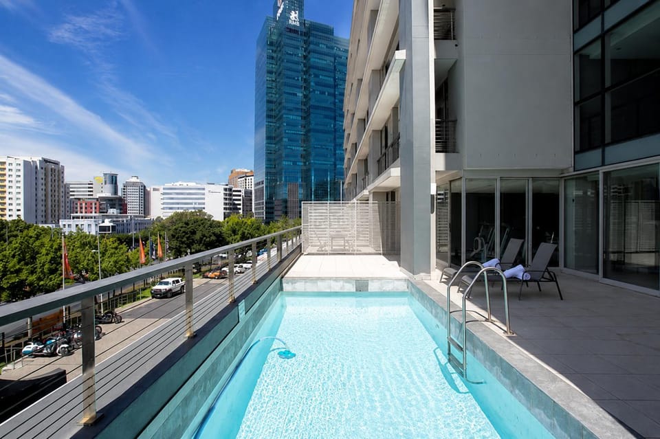 Property building, Day, City view, Pool view, Swimming pool, sunbed