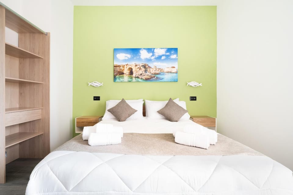 Living room, Bedroom
