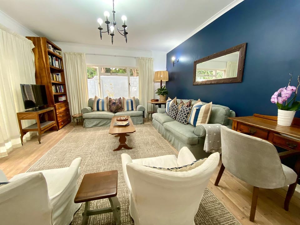 TV and multimedia, Lounge or bar, Seating area