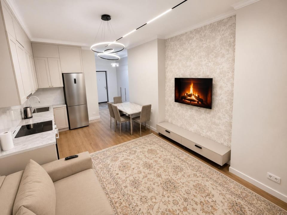TV and multimedia, Kitchen or kitchenette, Seating area