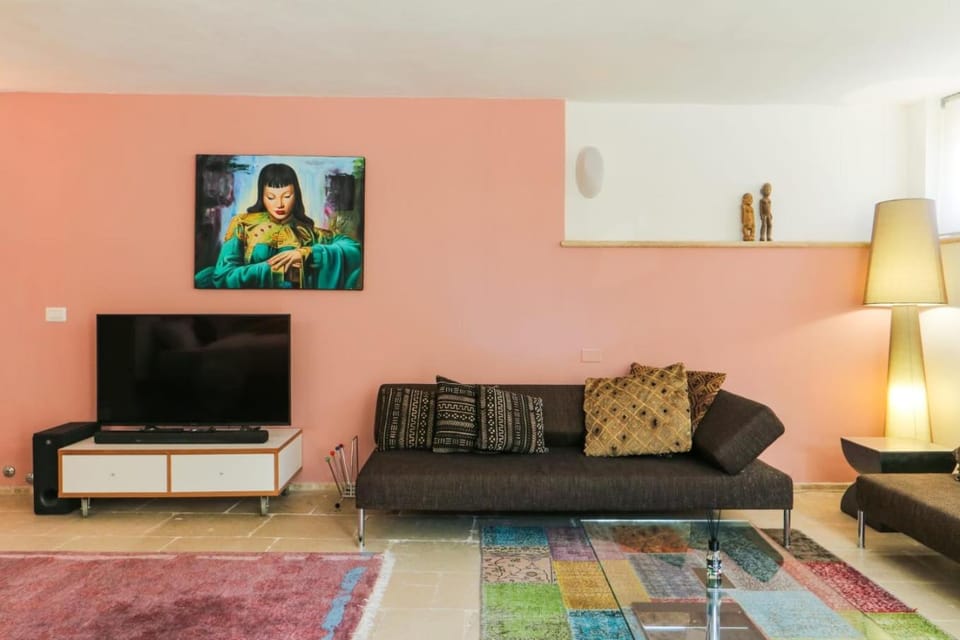 TV and multimedia, Living room