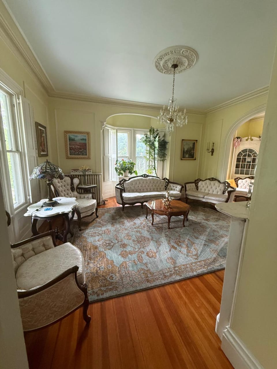 Historic 1855 Victorian Home Bed and Breakfast in Lakeville