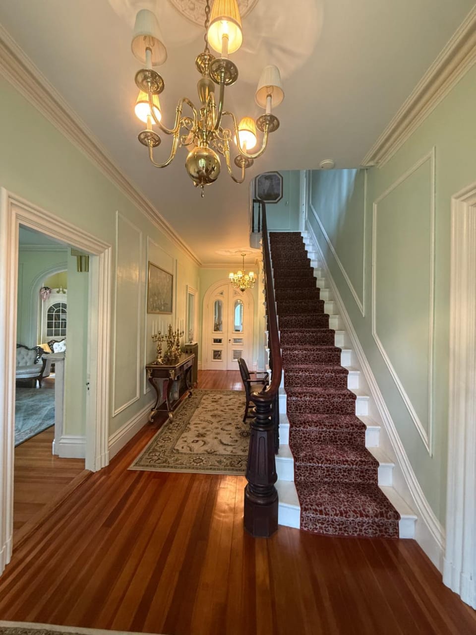 Historic 1855 Victorian Home Bed and Breakfast in Lakeville