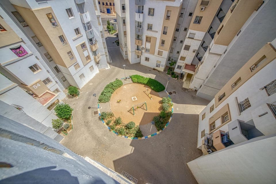 Comfortable 2BR Apartment Smart TV & Elevator Apartment in Agadir