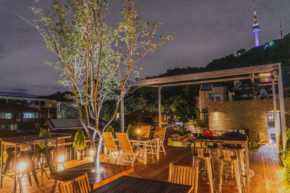 Myeongdong Artmonstay Bed and Breakfast in Seoul