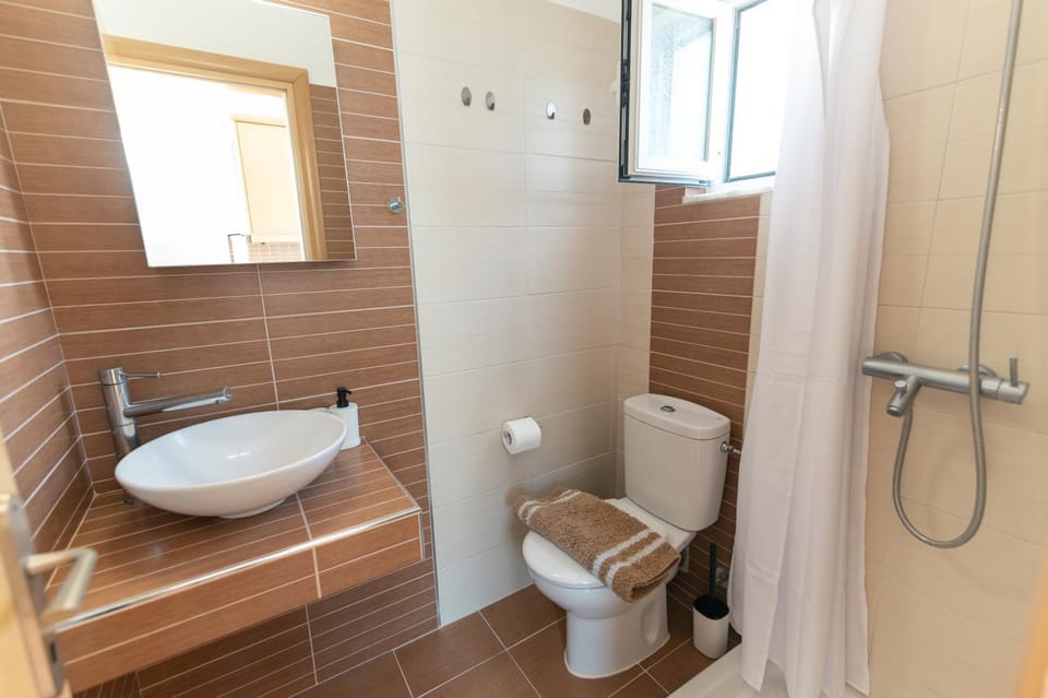Nero Blu Beachfront, Sunrise & Sea Views Apartment in Kos