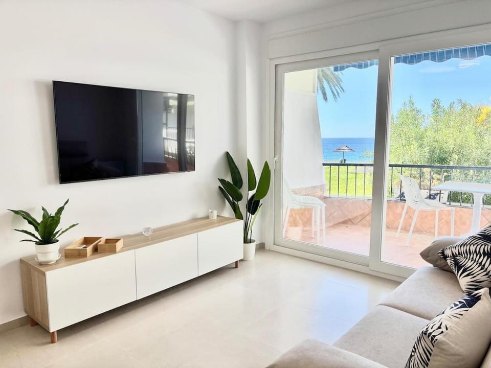 Apartamento Acapulco Playa 106, Casaseleccion, Nerja Apartment in Nerja