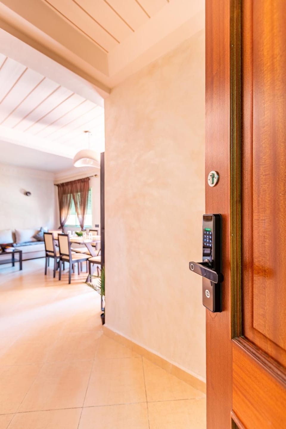 Cozy Boho Balcon 2 ACs et Parking 6 min Gueliz Apartment in Marrakesh