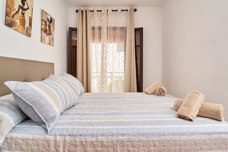 Living room, Bedroom