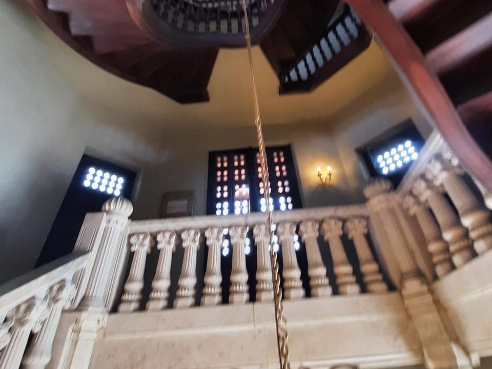 THrir square in downtown oLd cairo the capital city of the EGYPT King sweet and private bathroom and allows everything's u needed in downtown besaid auc University of Egypt STEL stELFALAki wonde location of th capil of Egy besa Greece cumps 14kilo airport Vacation rental in Cairo