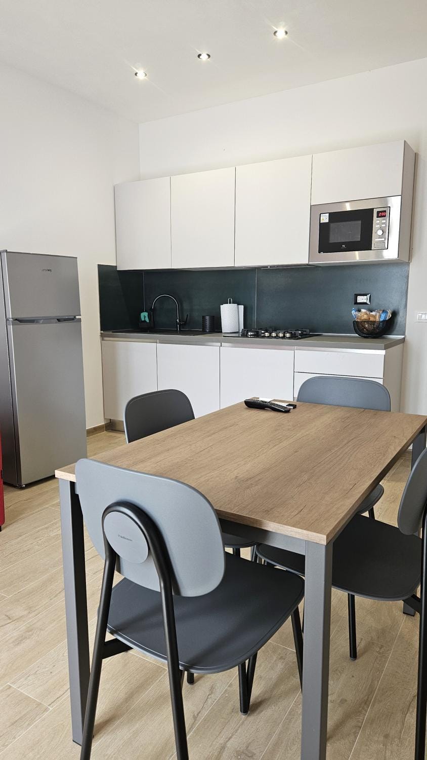 Kitchen or kitchenette, Living room, Seating area, Dining area, dishwasher, stove