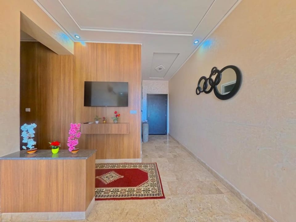 Beautiful apartment in a good location, Netflix, Wifi, AC Apartment in Agadir