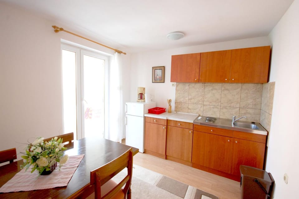 Balcony/Terrace, Kitchen or kitchenette, Living room, Dining area