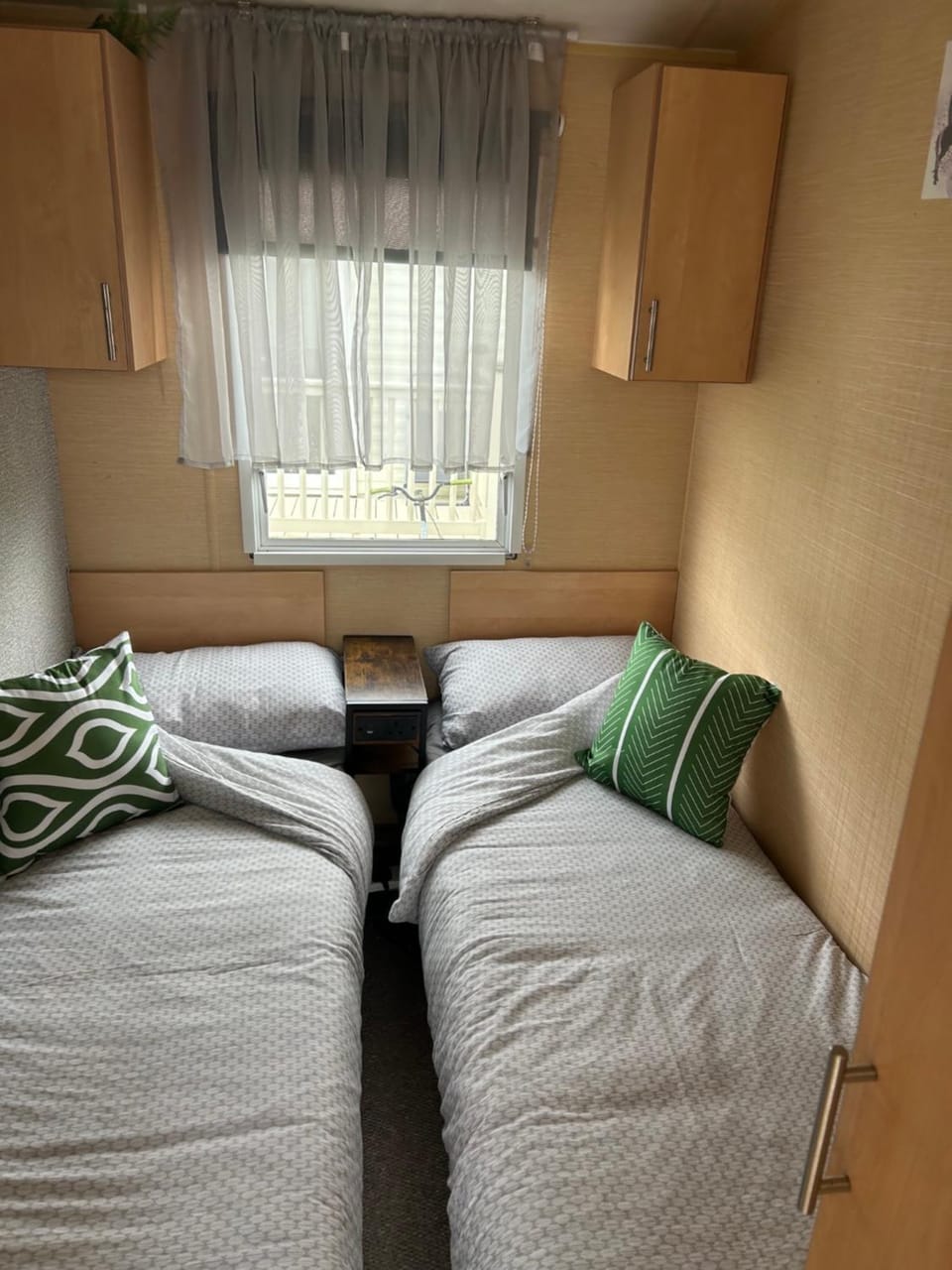 Lovely 2 bedroom caravan with deck Mablethorpe , by the beach House in Mablethorpe