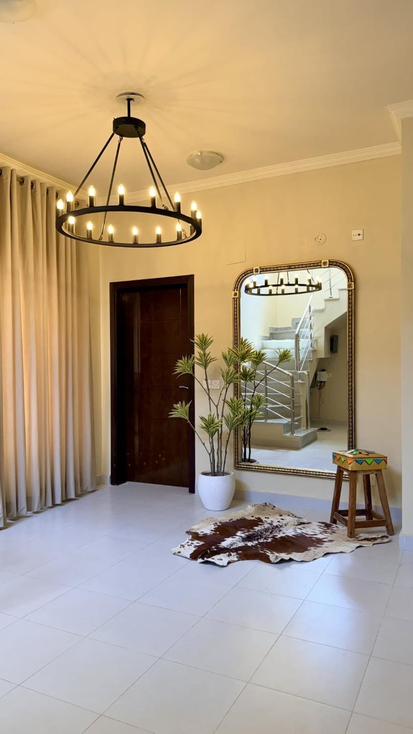 Starlight Suite by Jannat Vacation Rentals Villa in Karachi