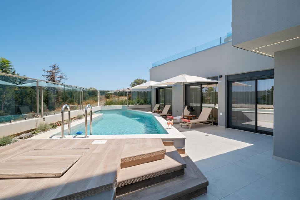 Pool view, Swimming pool, Swimming pool
