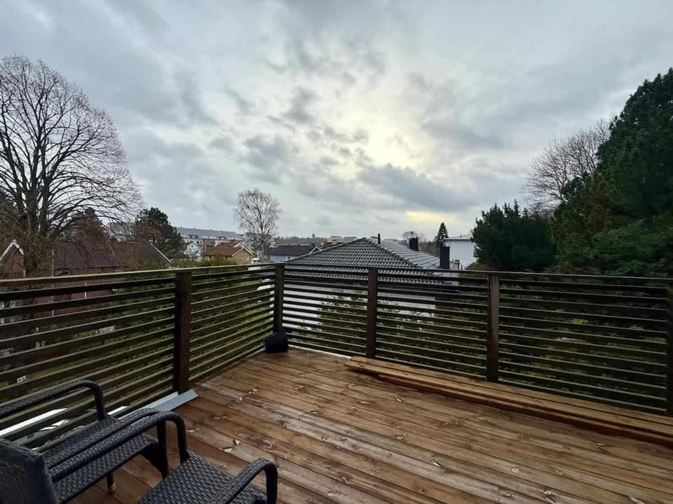 Apartment For Workers With 4 Bedrooms Free parking And Tv In Each Room Apartment in Gothenburg