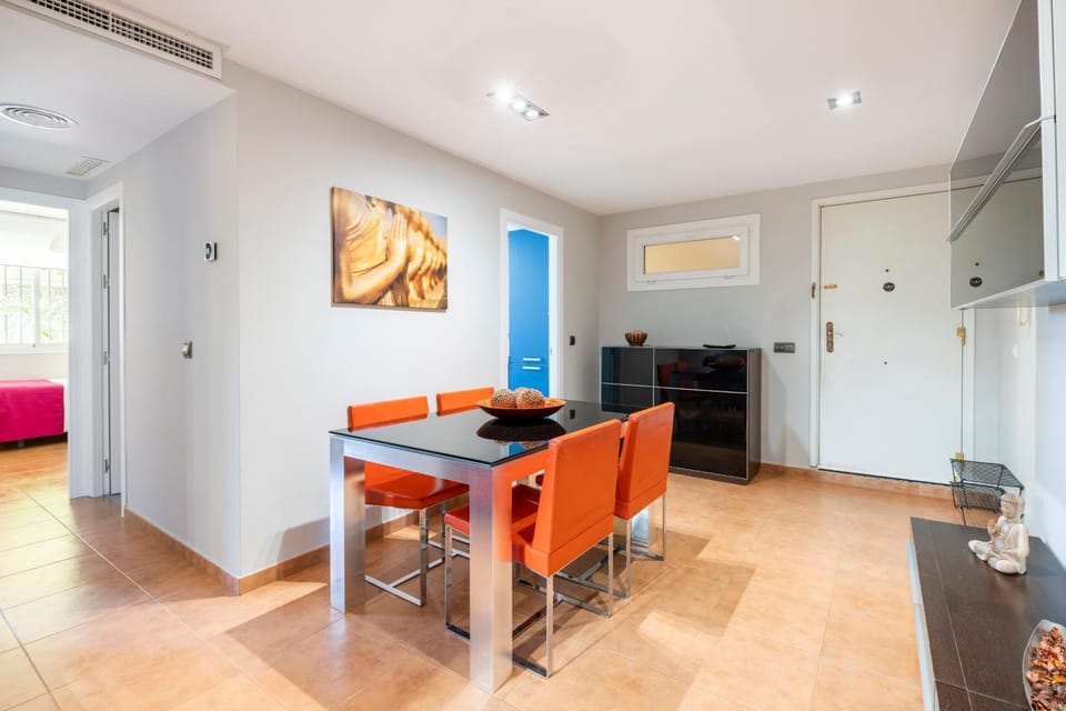 Property building, Kitchen or kitchenette, Living room