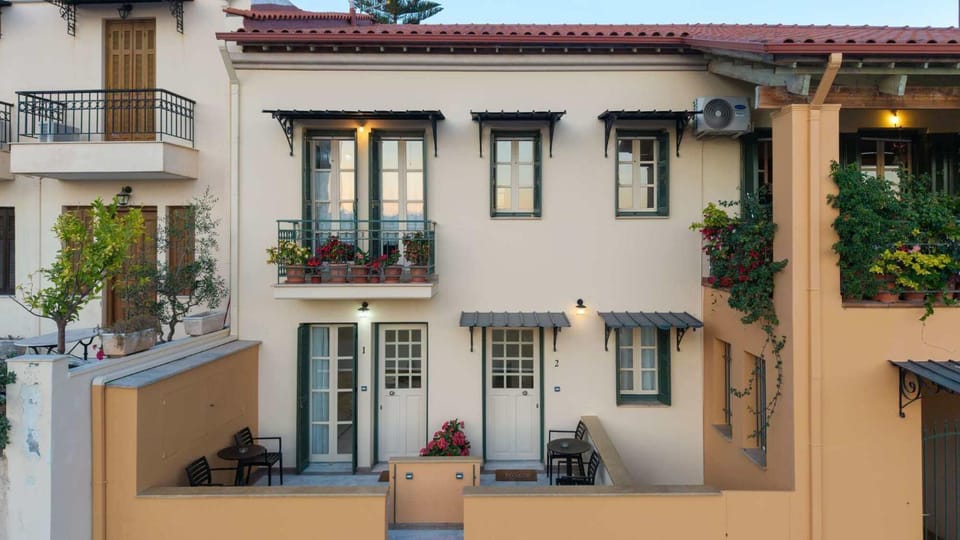Property building, Day