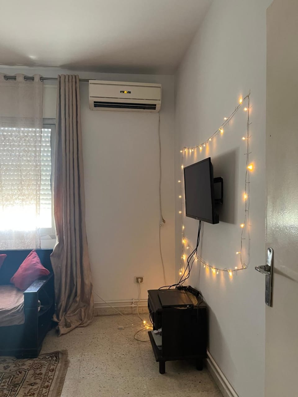 Living room, air conditioner
