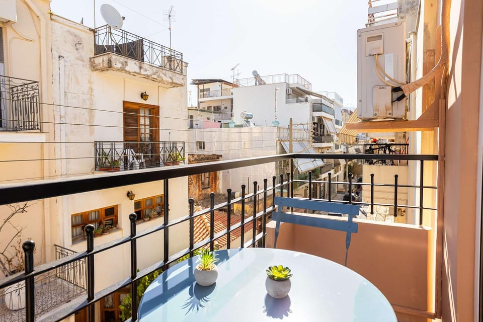 Modern City-Center Studio in the Heart of Kalamata Apartment in Messenia