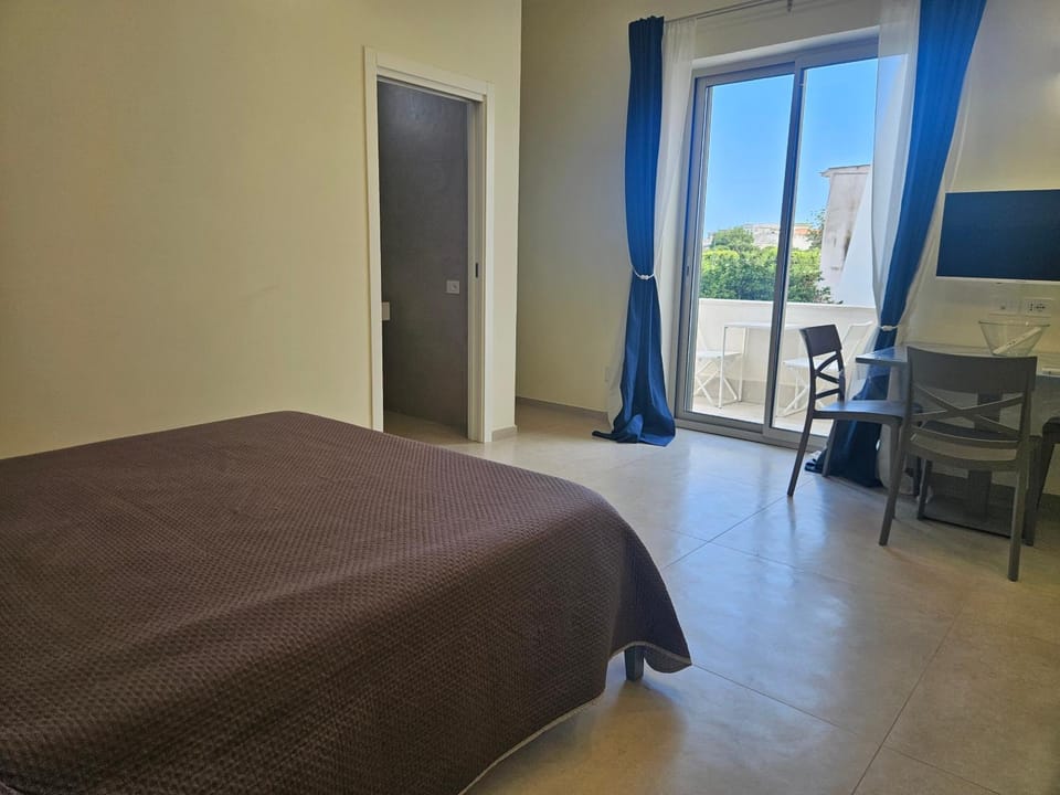 Balcony/Terrace, Photo of the whole room, Bedroom