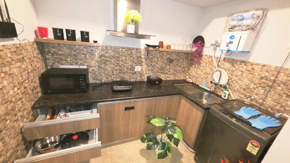 The Suites Inn Entire 1 & 2 Bhk Apartments Apartment in Gurugram