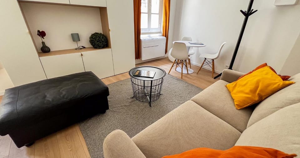 Property building, Living room