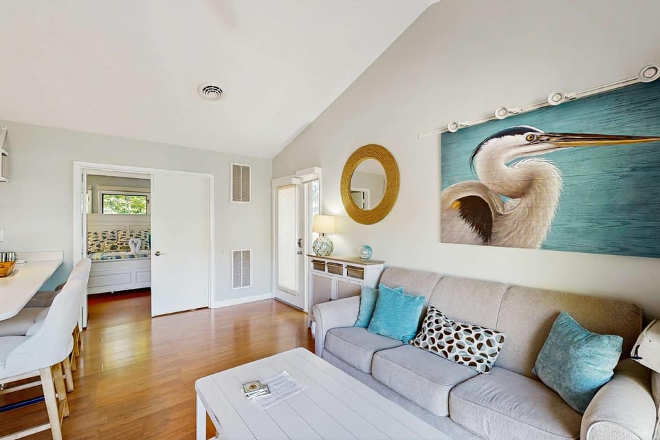 Sea Colony 2nd floor condo with pools tennis House in Sussex County