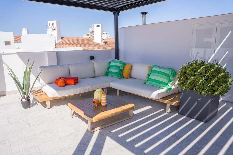 Unique private pool apartment in Carihuela Apartment in Torremolinos