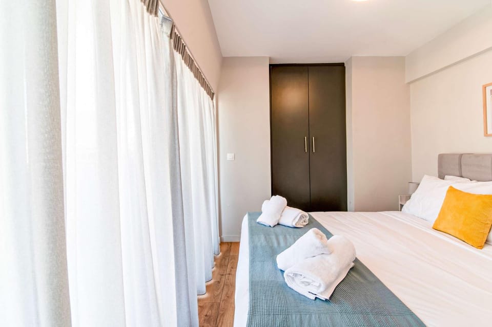 Bed, Photo of the whole room, Bedroom, towels, wardrobe