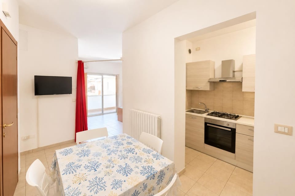 Kitchen or kitchenette, Living room, kitchen