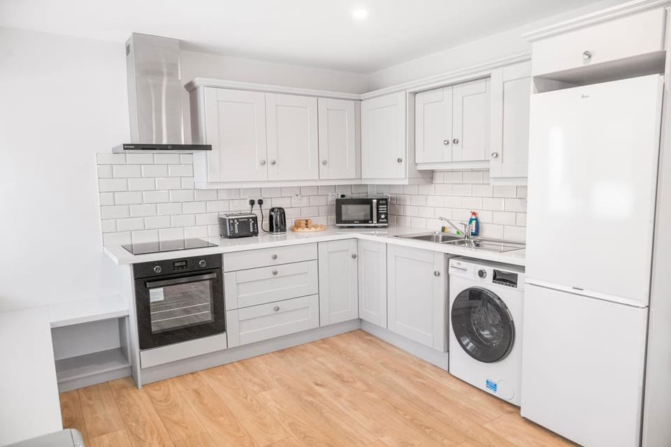 Gardiner House Accommodation - Room 7 Bed and Breakfast in Leitrim, Co. Leitrim, Ireland