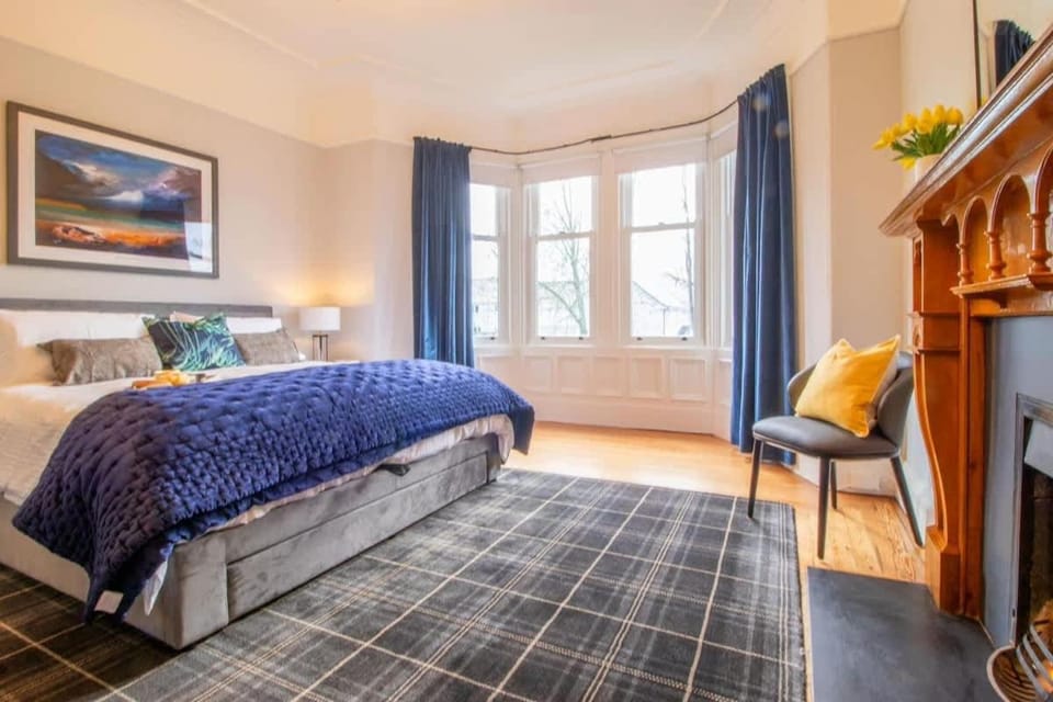 Ravenswood Stunning Historic 1910 Sandstone Villa House in Bellshill