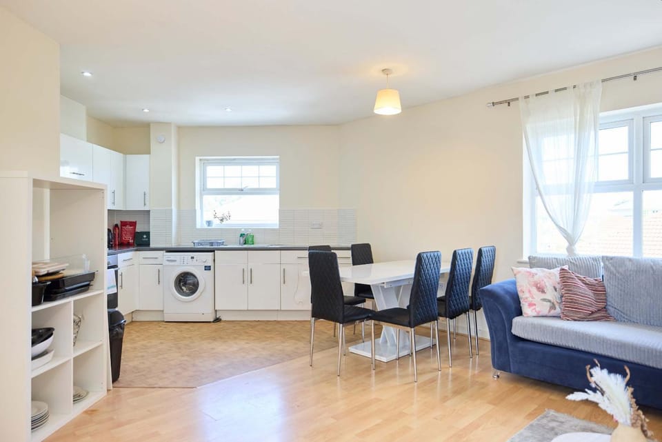 Kitchen or kitchenette, Living room, Dining area