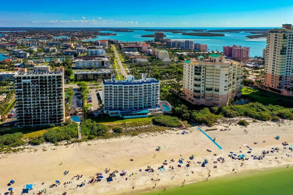 Property building, Day, Bird's eye view, Beach, Location