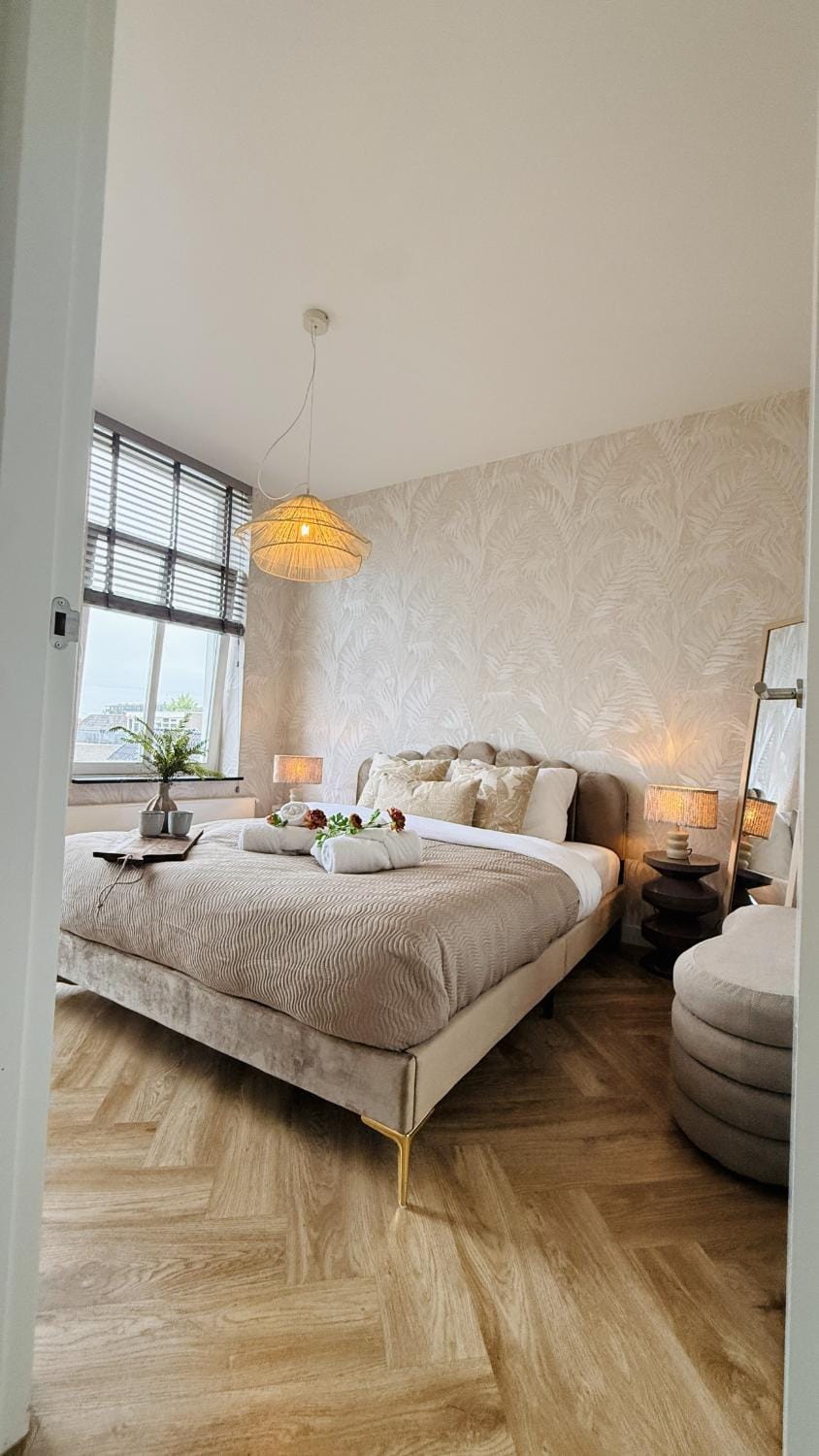 Cooth's Prestige at the Square Apartment in Breda