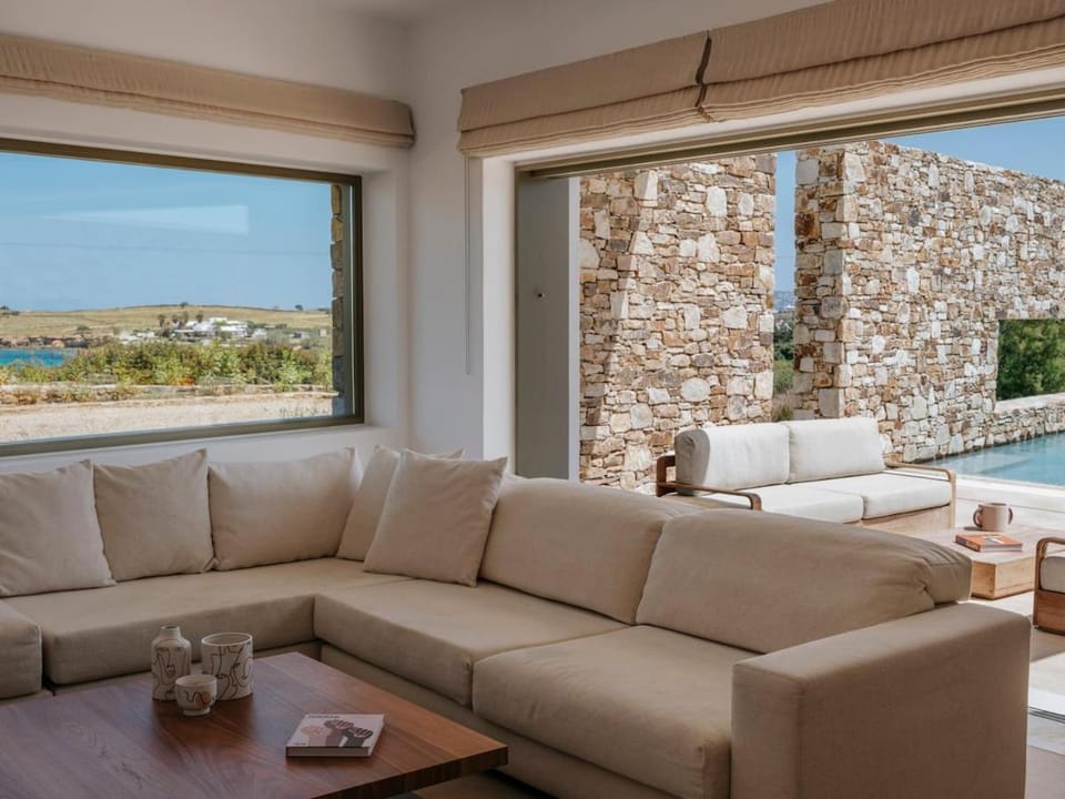 Nautilus Villa Antiparos Villa in Decentralized Administration of the Aegean