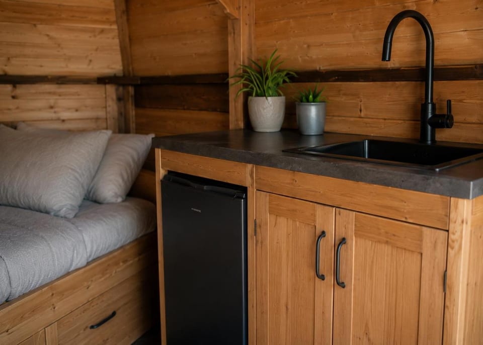 Kitchen or kitchenette