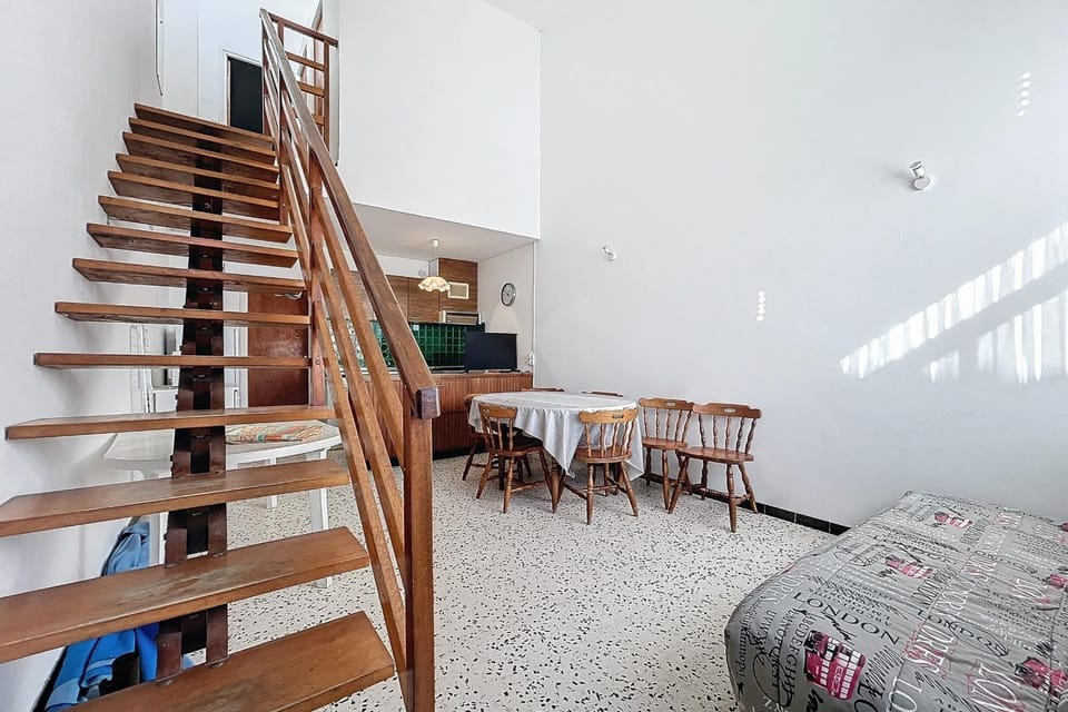 Bright Home Near the Sea House in Port-la-Nouvelle