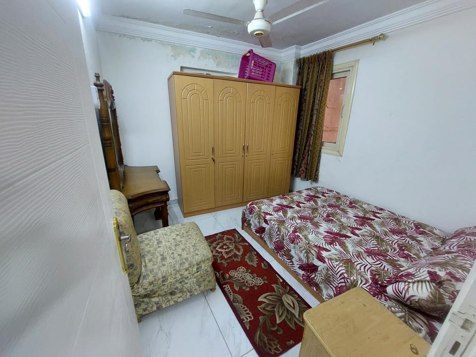 شقة135م 4 غرف شارع 45 الرئيسى ميامى 11 Apartment in Alexandria