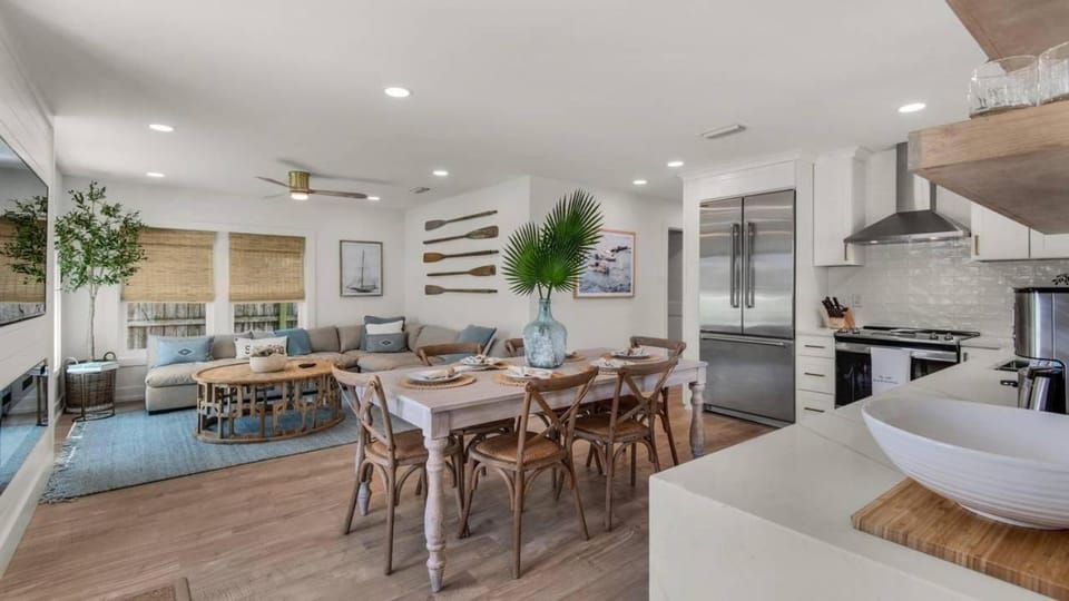 A Salty Cru House in Sunnyside