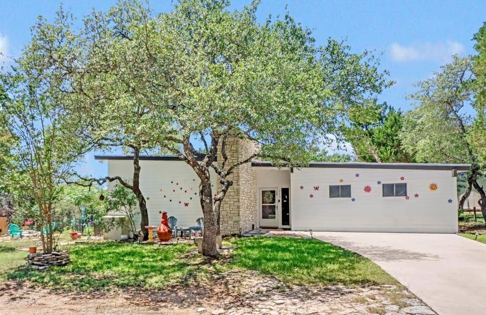 Little Flower House House in Rio Grande