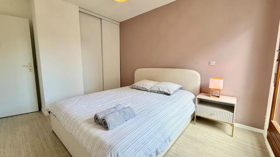 Appartement Annecy, centre-ville, terrasse et parking Apartment in Annecy