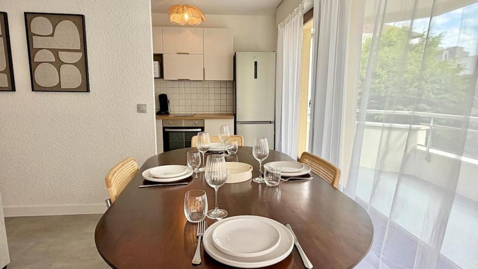 Appartement Annecy, centre-ville, terrasse et parking Apartment in Annecy