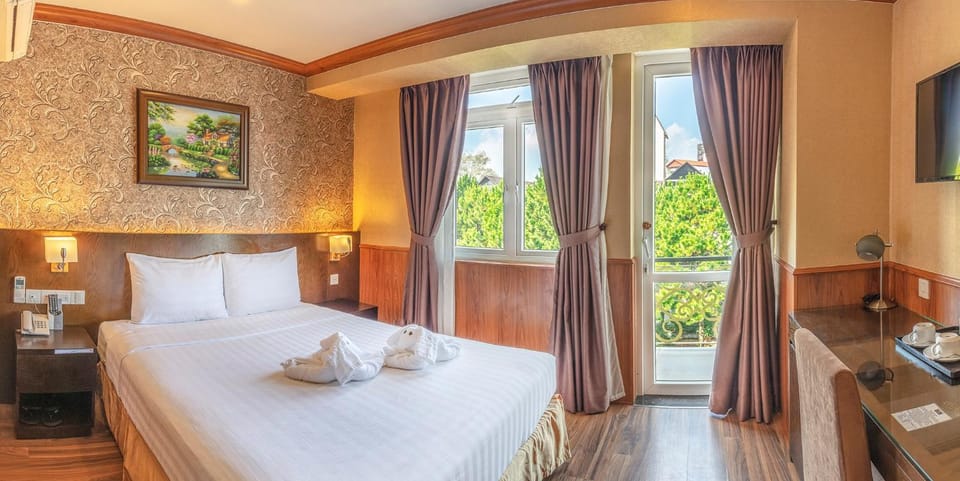 Bed, Garden, TV and multimedia, Photo of the whole room, Bedroom, Garden view, towels