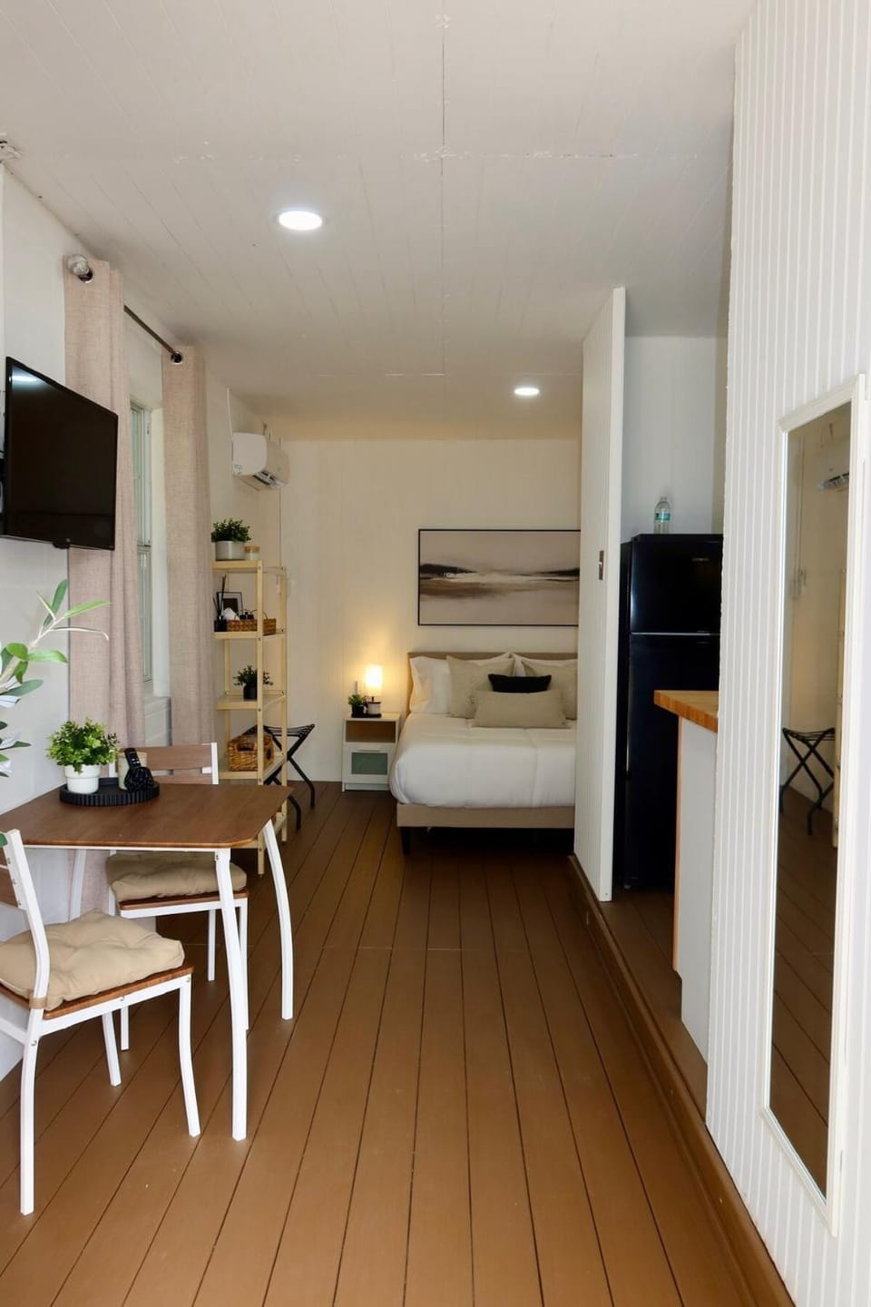 Cozy Private Studio Near Ybor & Port Apartment in Tampa