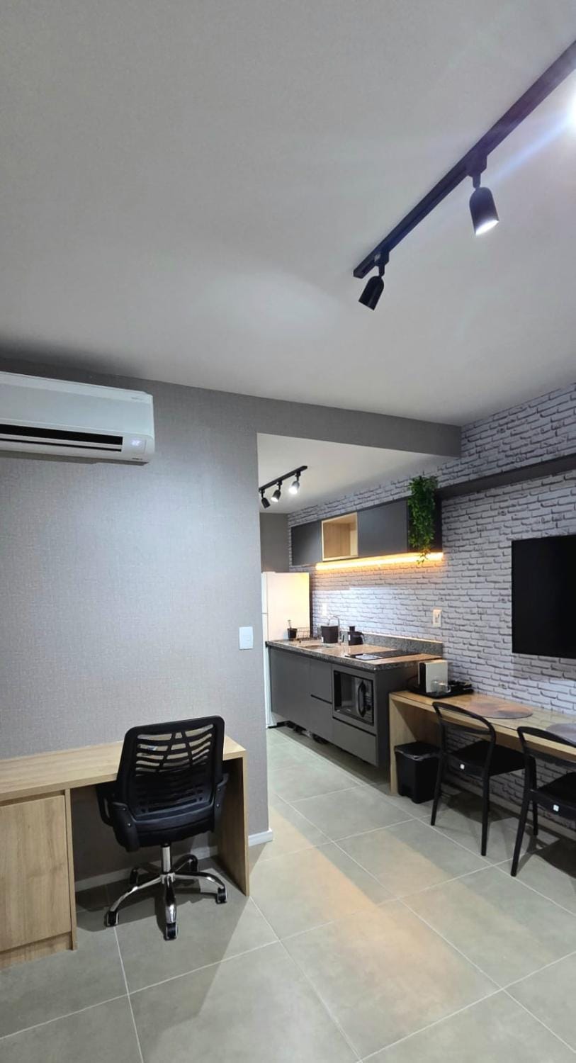 Seating area, air conditioner