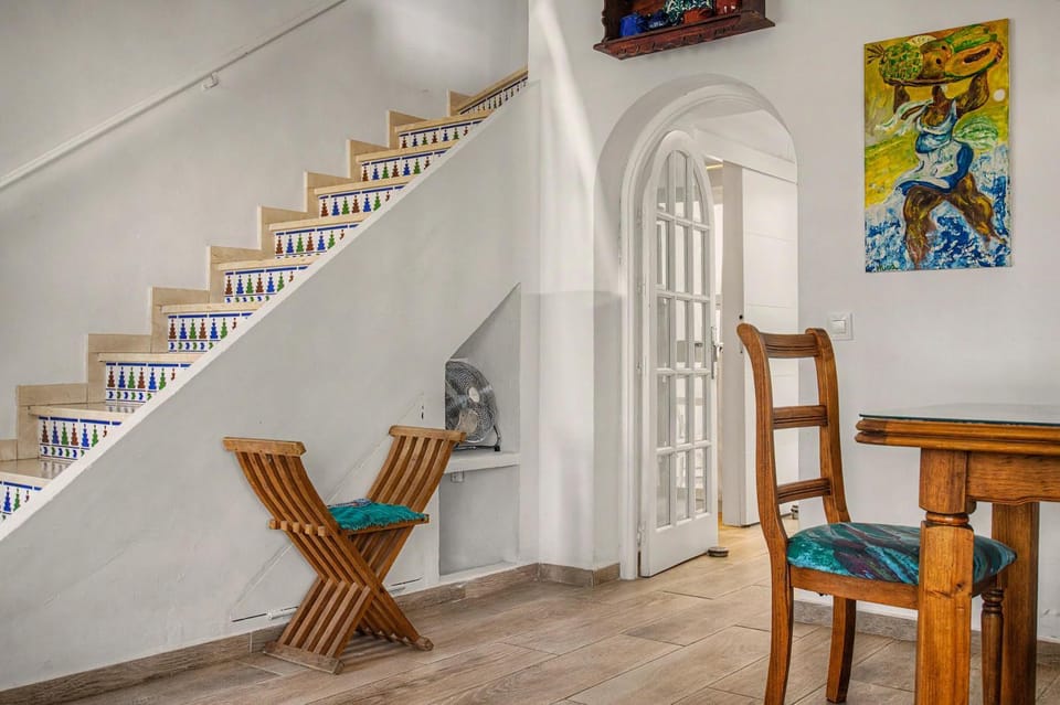 Property building, Living room